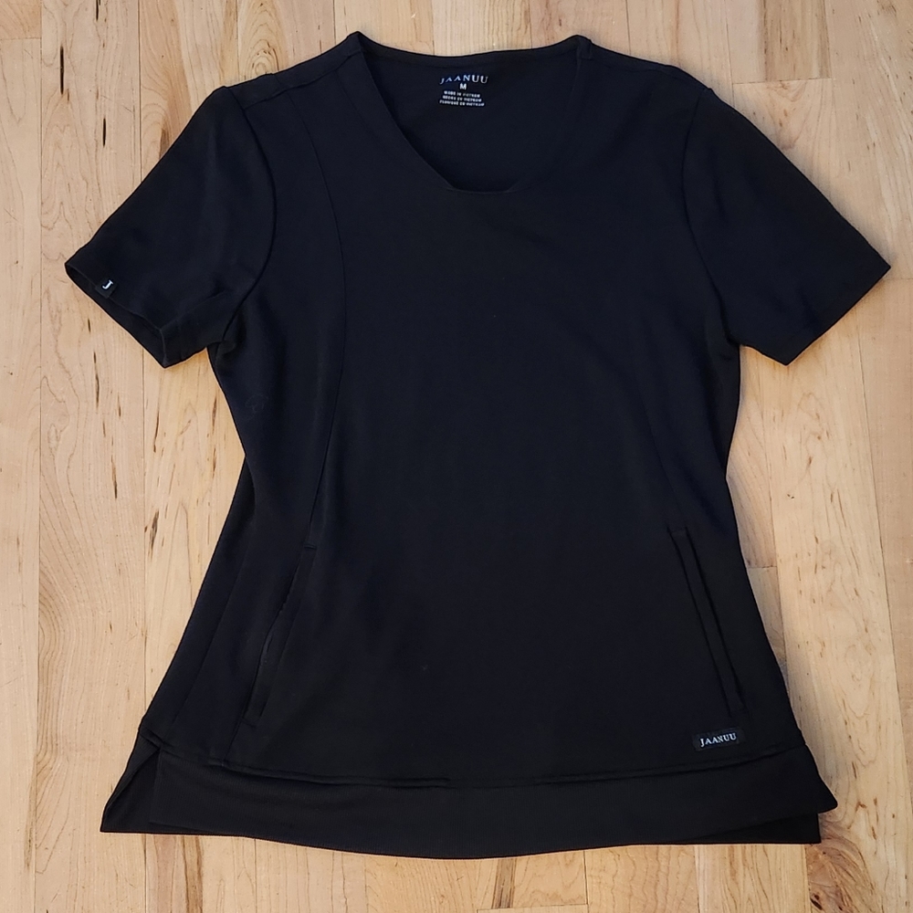 Jaanuu v-neck scrub top